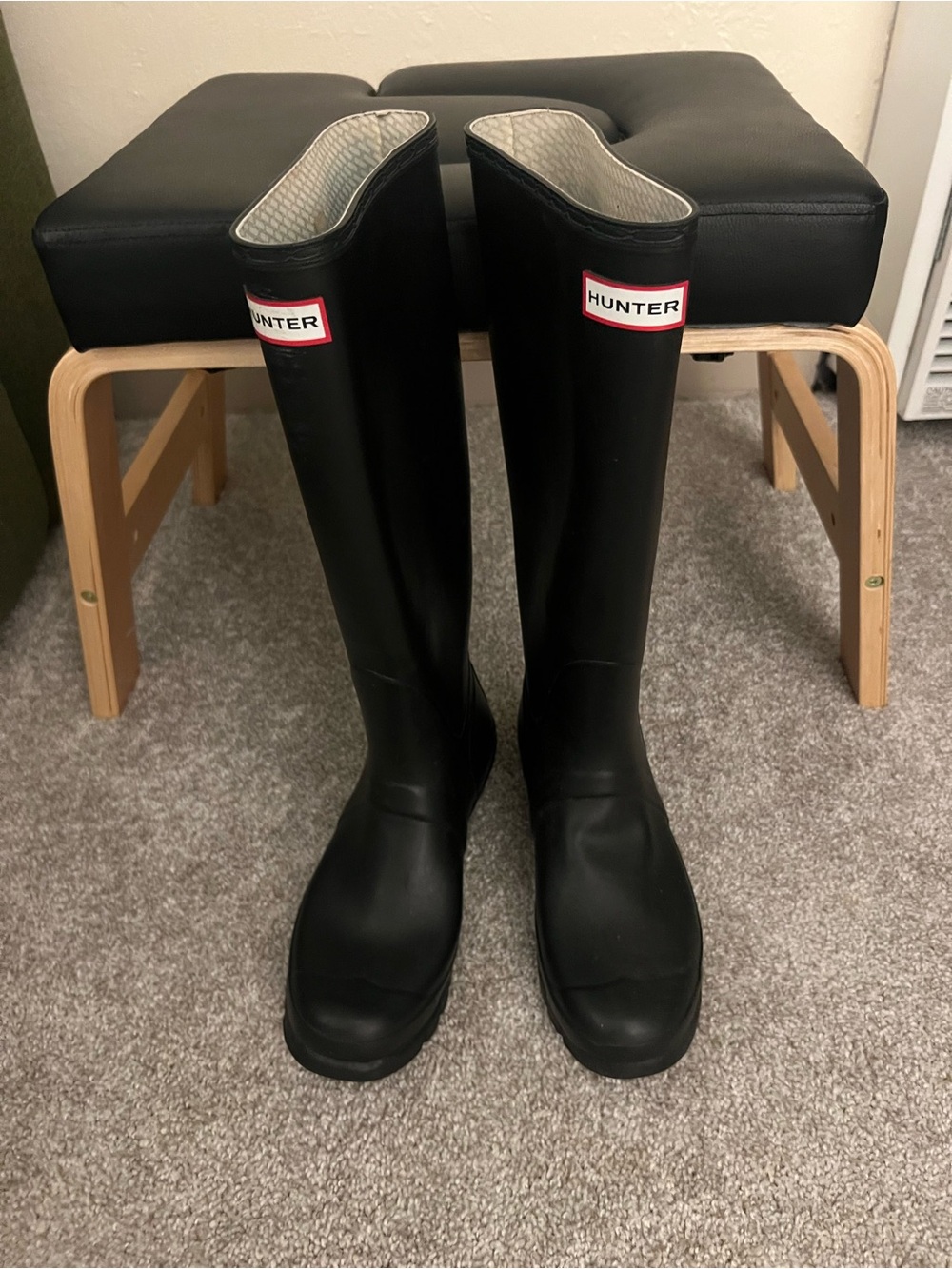 Hunter Tall Black Gloss Rain Boots with Red Logo